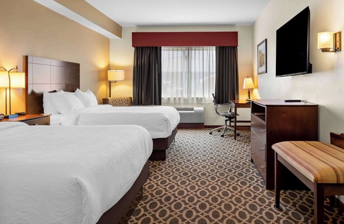 Savoy Hotel | Best Western Paradise Inn