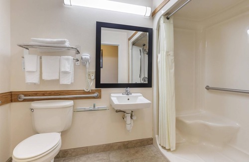 Parsons Hotel | Best Western Parsons Inn