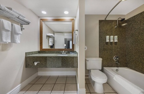 Florence Hotel | Best Western Pier Point Inn