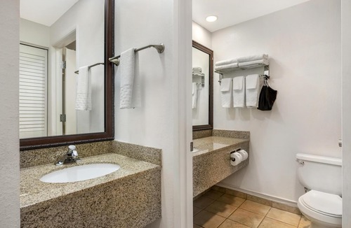 Florence Hotel | Best Western Pier Point Inn