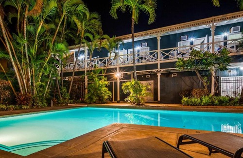Historic Lahaina Front Street Hotel | Best Western Pioneer Inn
