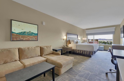 West Colorado Springs Hotel | Best Western Plus Executive Residency Fillmore Inn