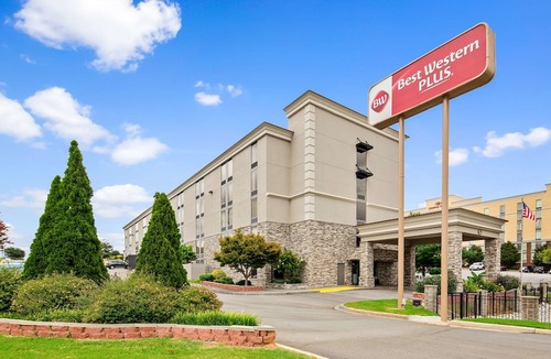 Greenville - Spartanburg Hotel | Best Western Plus Greenville I-385 Inn & Suites
