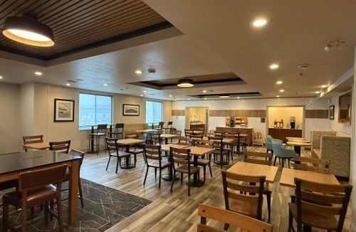 Gananoque Hotel | Best Western Plus 1000 Islands Hotel & Suites- Newly Renovated