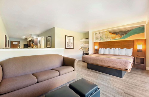Buena Hotel | Best Western Plus Ahtanum Inn