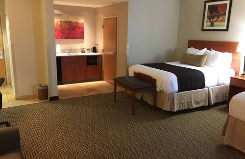 Colton Hotel | Best Western Plus Arrowhead Hotel