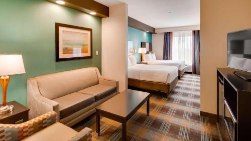 Clarksville Hotel | Best Western Plus Atrium Inn & Suites