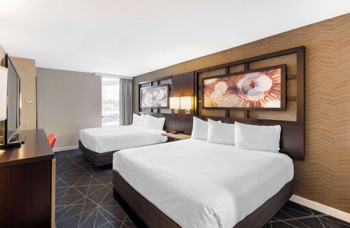 North Loop Hotel | Best Western Plus Austin Central