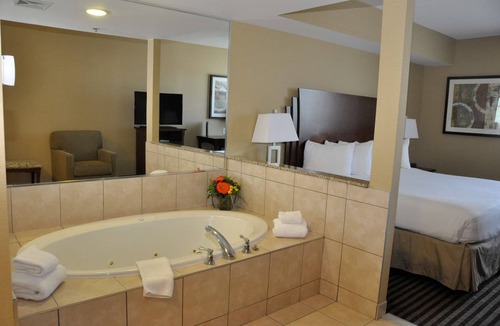 Barrie Hotel | Best Western Plus Barrie