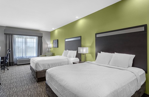 Bay City Hotel | Best Western Plus Bay City Inn & Suites