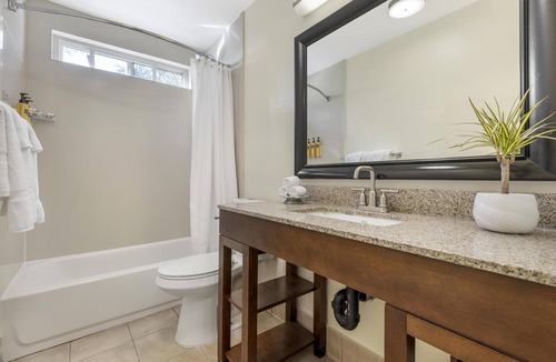 Carlsbad Village Hotel | Best Western Plus Beach View Lodge Carlsbad