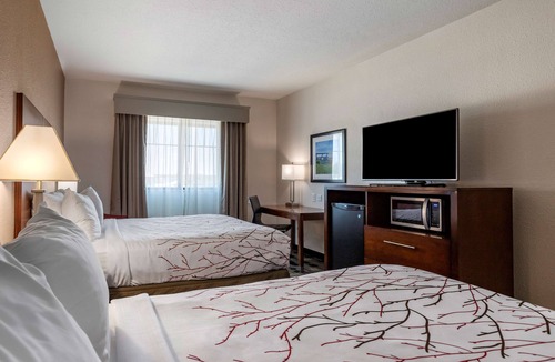 Big Lake Hotel | Best Western Plus Big Lake Inn