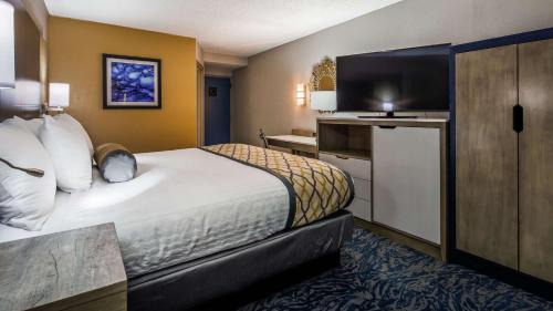 Bloomington Hotel | Best Western Plus Bloomington East