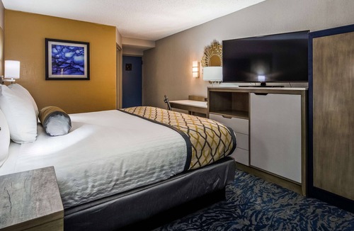 Bloomington Hotel | Best Western Plus Bloomington East Hotel