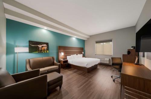Bowie Hotel | Best Western Plus Bowie Inn & Suites