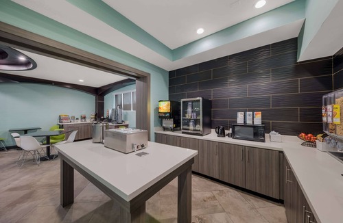Bowie Hotel | Best Western Plus Bowie Inn & Suites