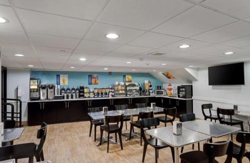 Sheepshead Bay Hotel | Best Western Plus Brooklyn Bay Hotel