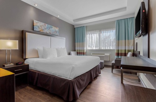 Sheepshead Bay Hotel | Best Western Plus Brooklyn Bay Hotel