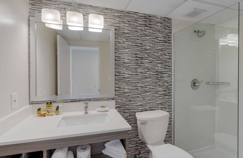 Sheepshead Bay Hotel | Best Western Plus Brooklyn Bay Hotel