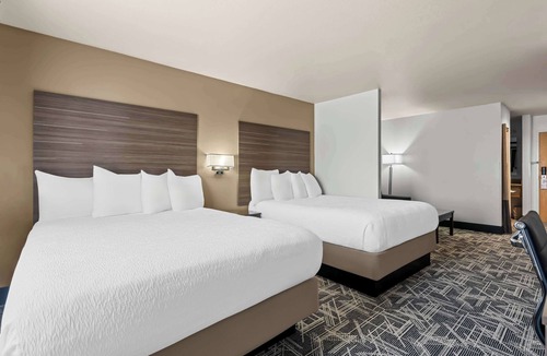 Caldwell Hotel | Best Western Plus Caldwell Inn & Suites