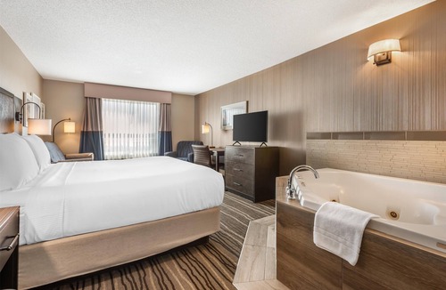 Southwest Calgary Hotel | Best Western Plus Calgary Centre Inn