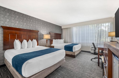 Sherman Oaks Hotel | Best Western Plus Carriage Inn