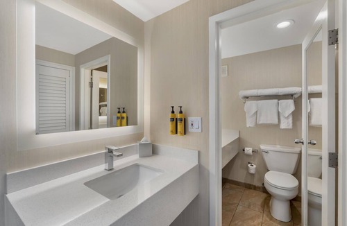 Sherman Oaks Hotel | Best Western Plus Carriage Inn