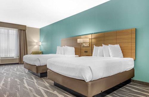 Centralia Hotel | Best Western Plus Centralia Hotel & Suites