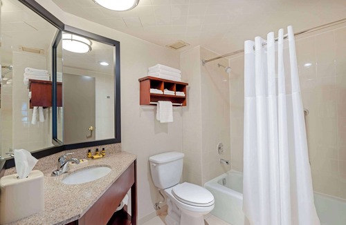 Countryside Hotel | Best Western Plus Chicagoland - Countryside