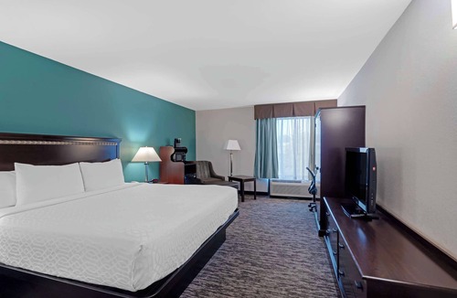 Countryside Hotel | Best Western Plus Chicagoland - Countryside