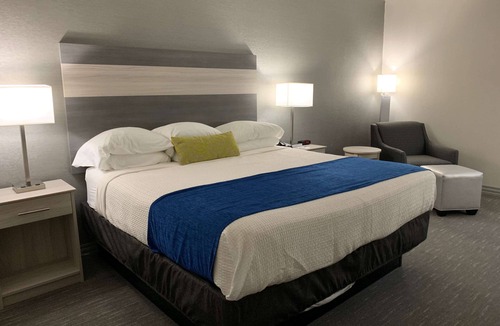 Clarks Summit Hotel | Best Western Plus Clarks Summit Scranton