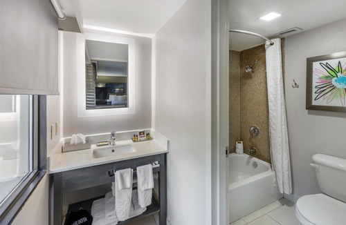 Clemson Hotel | Best Western Plus Clemson Hotel & Conference Center