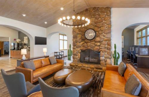 North Salt Lake Hotel | Best Western PLUS Cotton Tree Inn