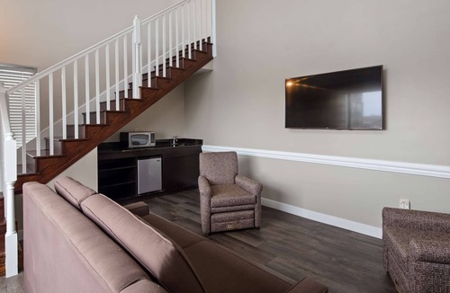 Downtown Wilmington Hotel | Best Western Plus Coastline Inn