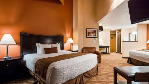 Corning Hotel | Best Western Plus Corning Inn