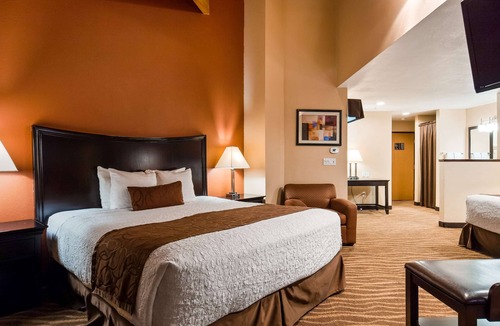 Corning Hotel | Best Western Plus Corning Inn
