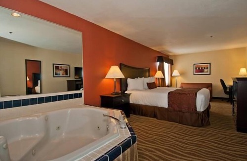 Corning Hotel | Best Western Plus Corning Inn