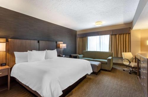 Sandy Hotel | Best Western Plus Cotton Tree Inn
