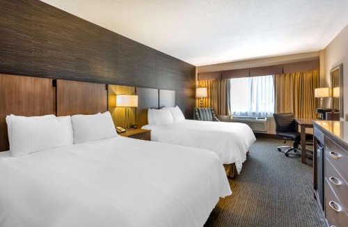 Sandy Hotel | Best Western Plus Cotton Tree Inn