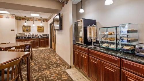 Dodge City Hotel | Best Western Plus Country Inn & Suites