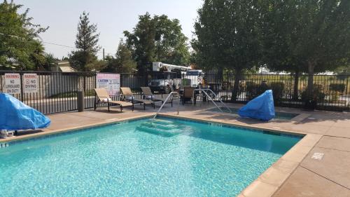 Oakley Hotel | Best Western Plus Delta Inn & Suites