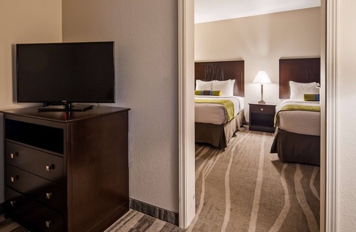 Denver City Hotel | Best Western Plus Denver City Hotel and Suites