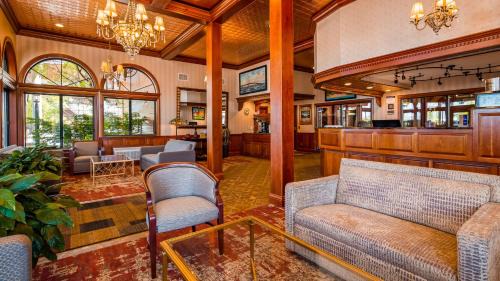 Mackinaw City Hotel | Best Western Plus Dockside Waterfront Inn