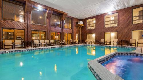 Mackinaw City Hotel | Best Western Plus Dockside Waterfront Inn