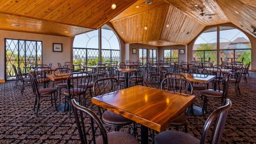 Mackinaw City Hotel | Best Western Plus Dockside Waterfront Inn