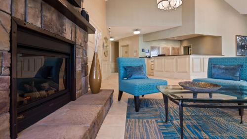 Oshawa Hotel | Best Western Plus Durham Hotel & Conference Centre