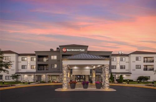 West Dundee Hotel | Best Western Plus Elgin - Chicago