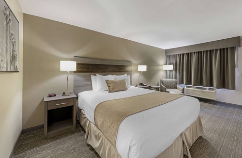 City of Industry Hotel | Best Western Plus Executive Inn