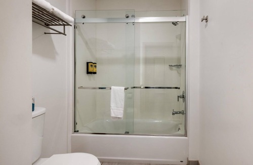 South Fair Oaks Hotel | Best Western Plus Executive Suites