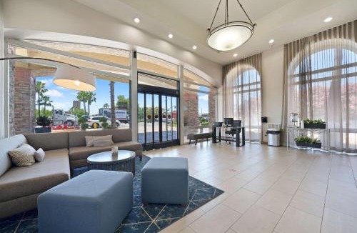 Manteca Hotel | Best Western Plus Executive Inn & Suites